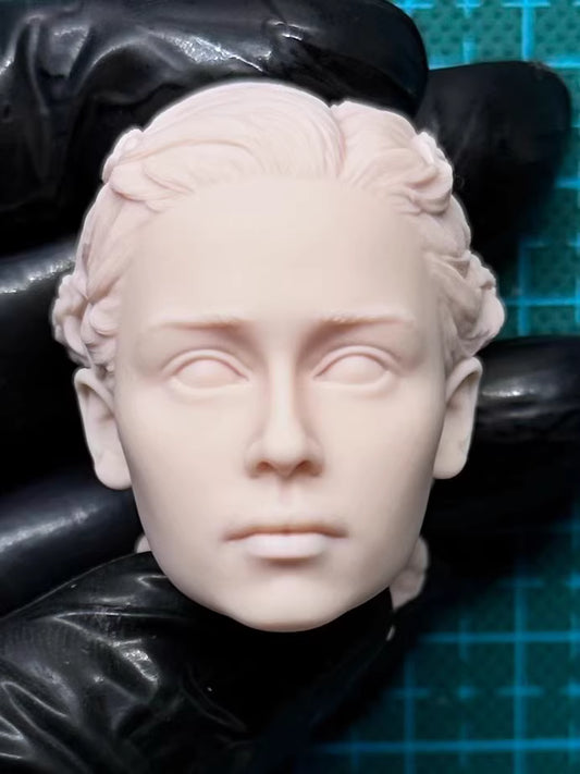 Emilia Clarke 1/6 scale unpainted head sculpt Game of Thrones