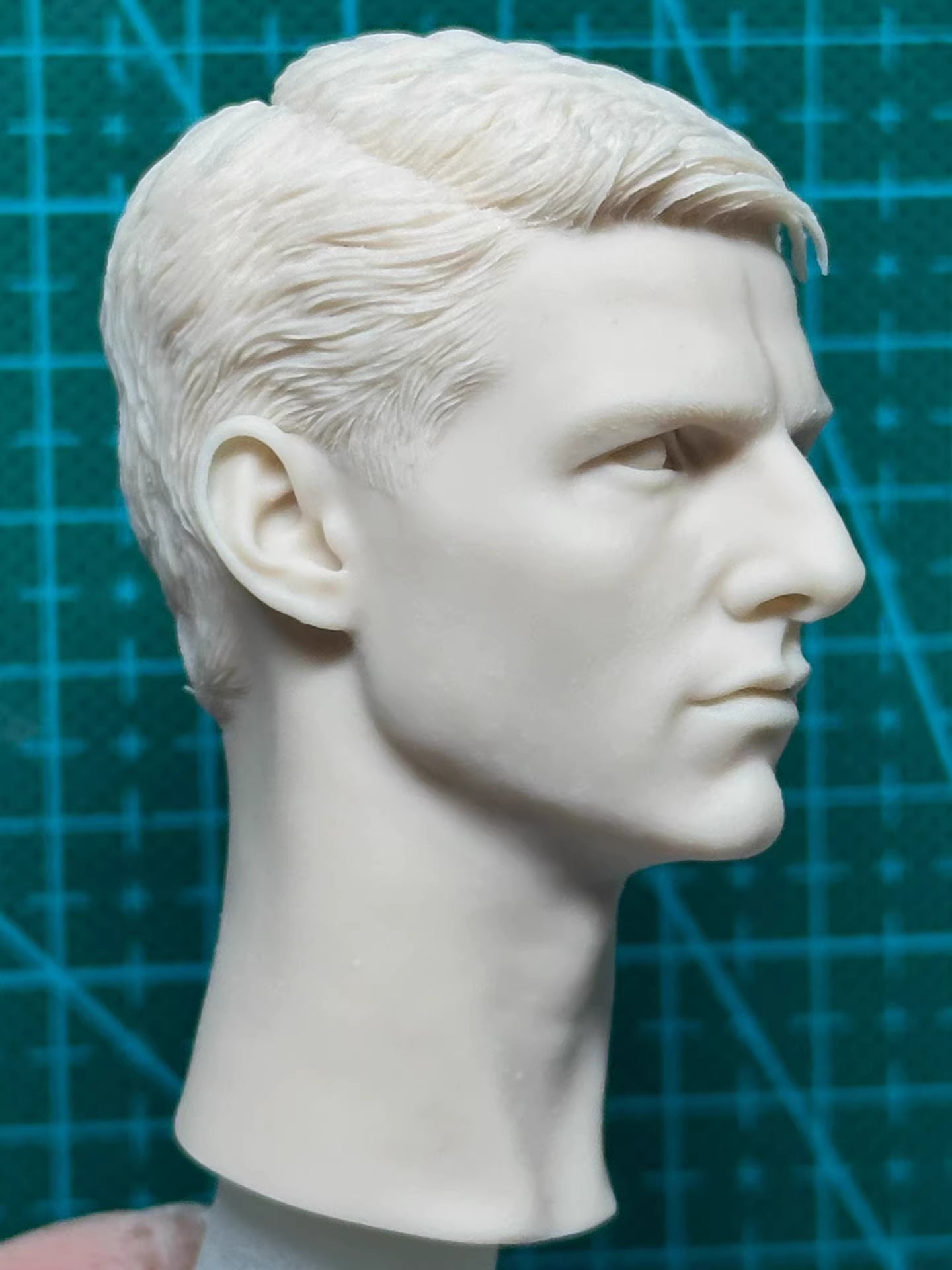 Tom Cruise Top Gun 1/6 scale unpainted head sculpt